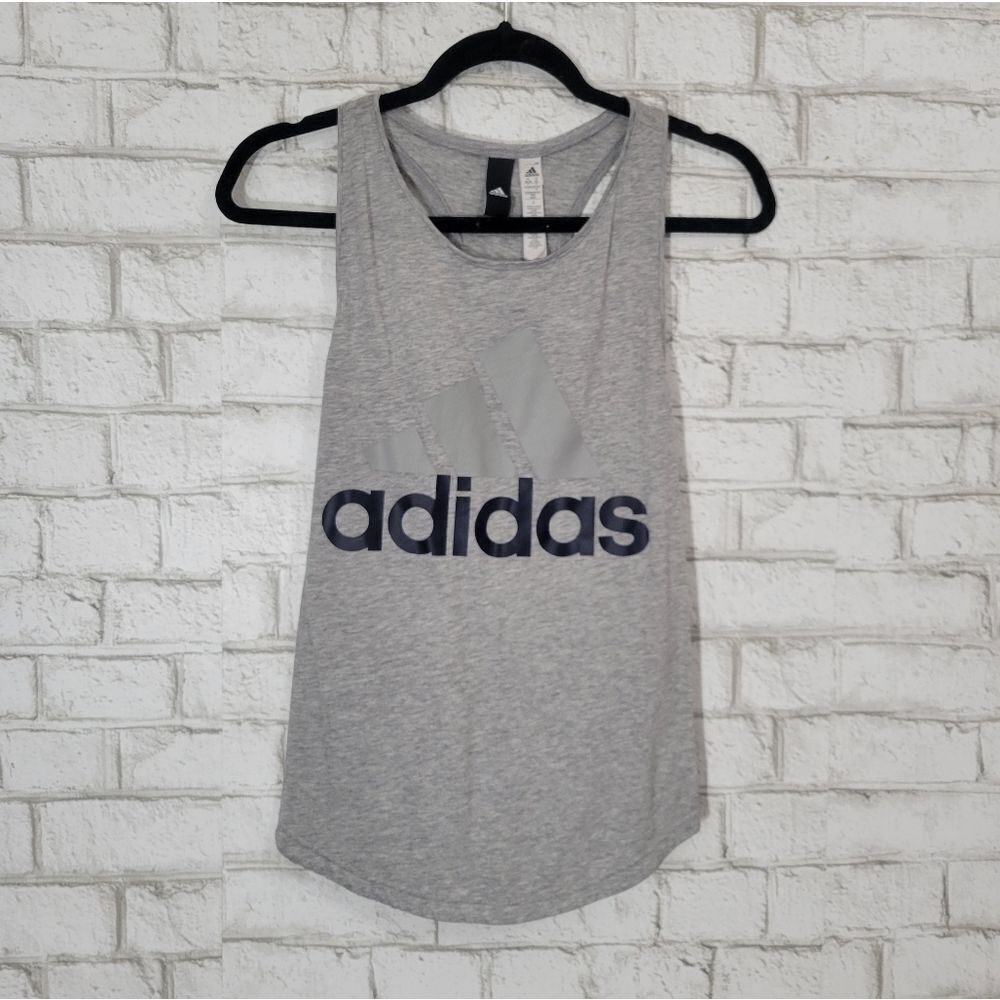 Adidas gray graphic‎ razorback tank